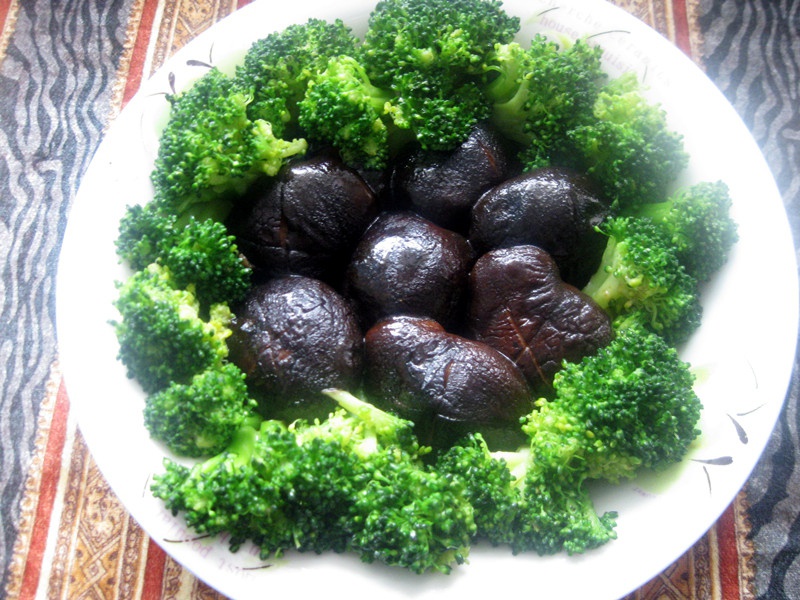 蚝油香菇西兰花