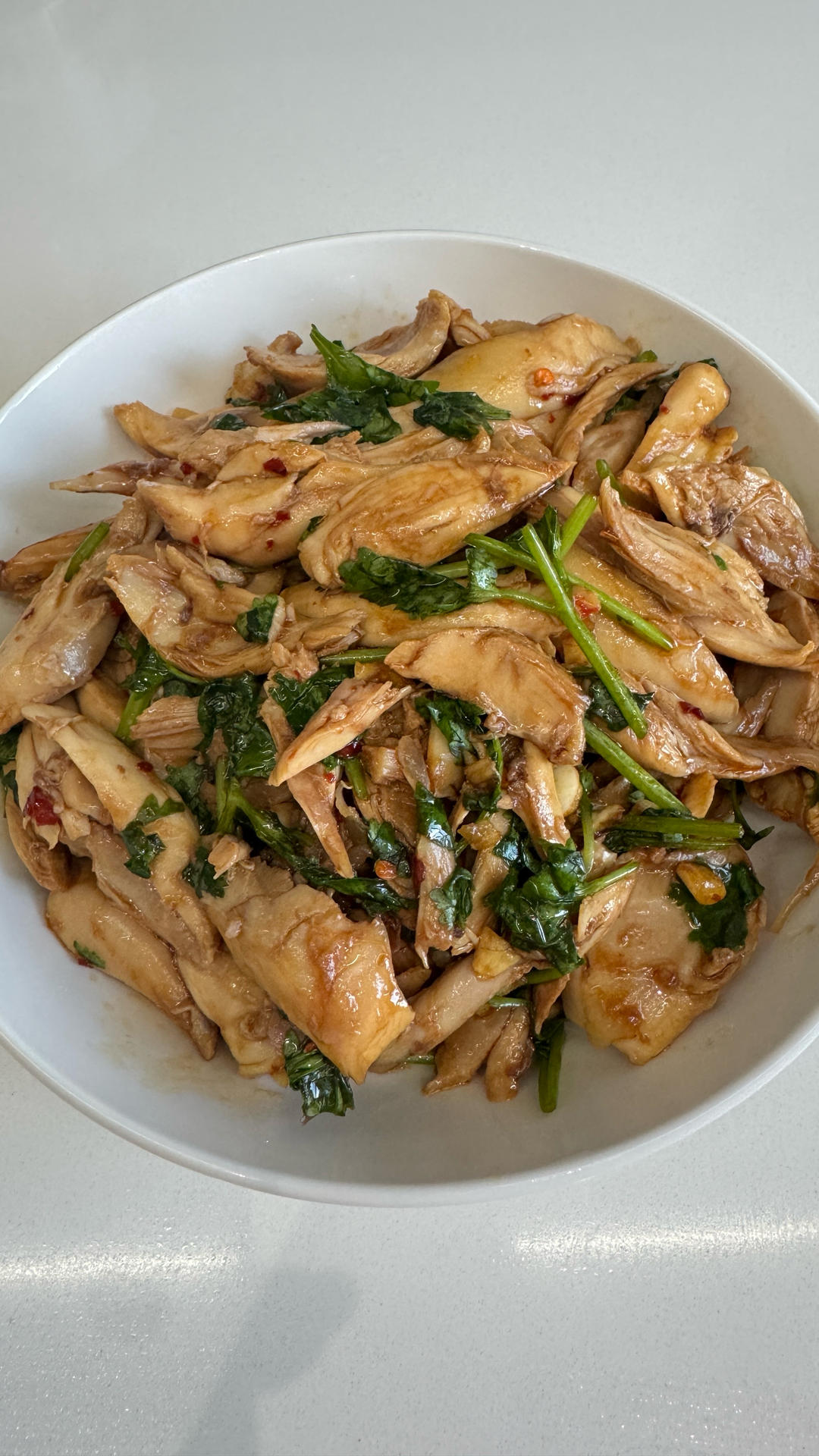 凉拌鸡腿肉