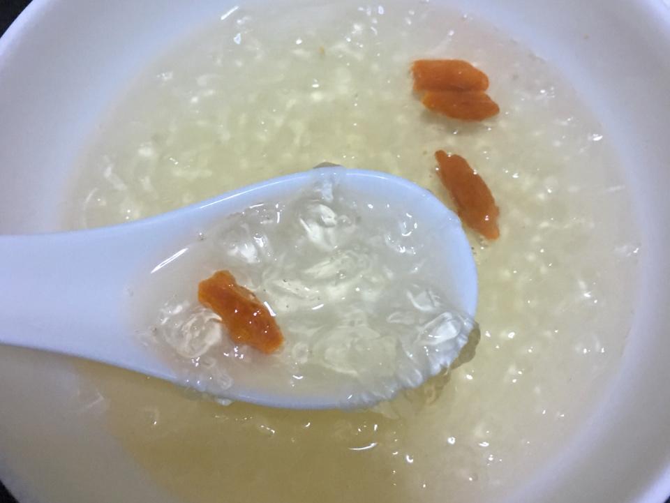 冰糖枸杞燕窝的做法