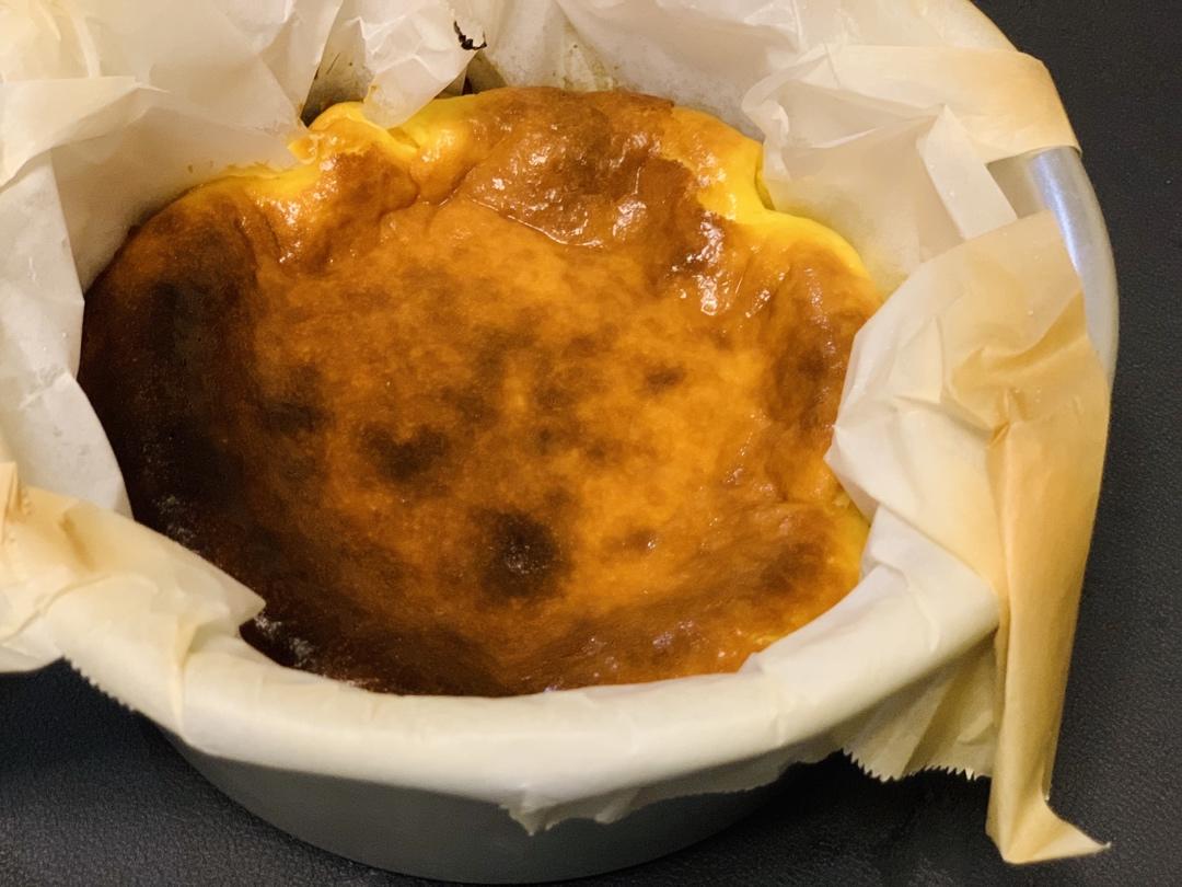 巴斯克式烤芝士蛋糕[超简单][搬运]