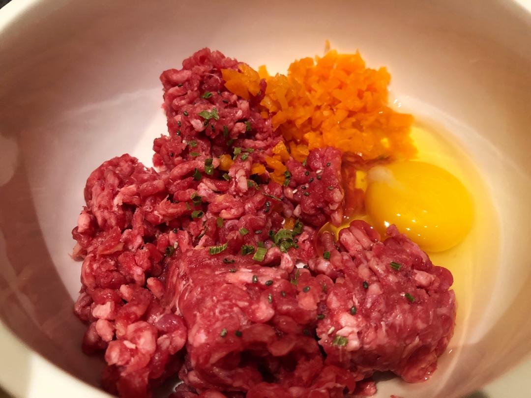 牛肉汉堡