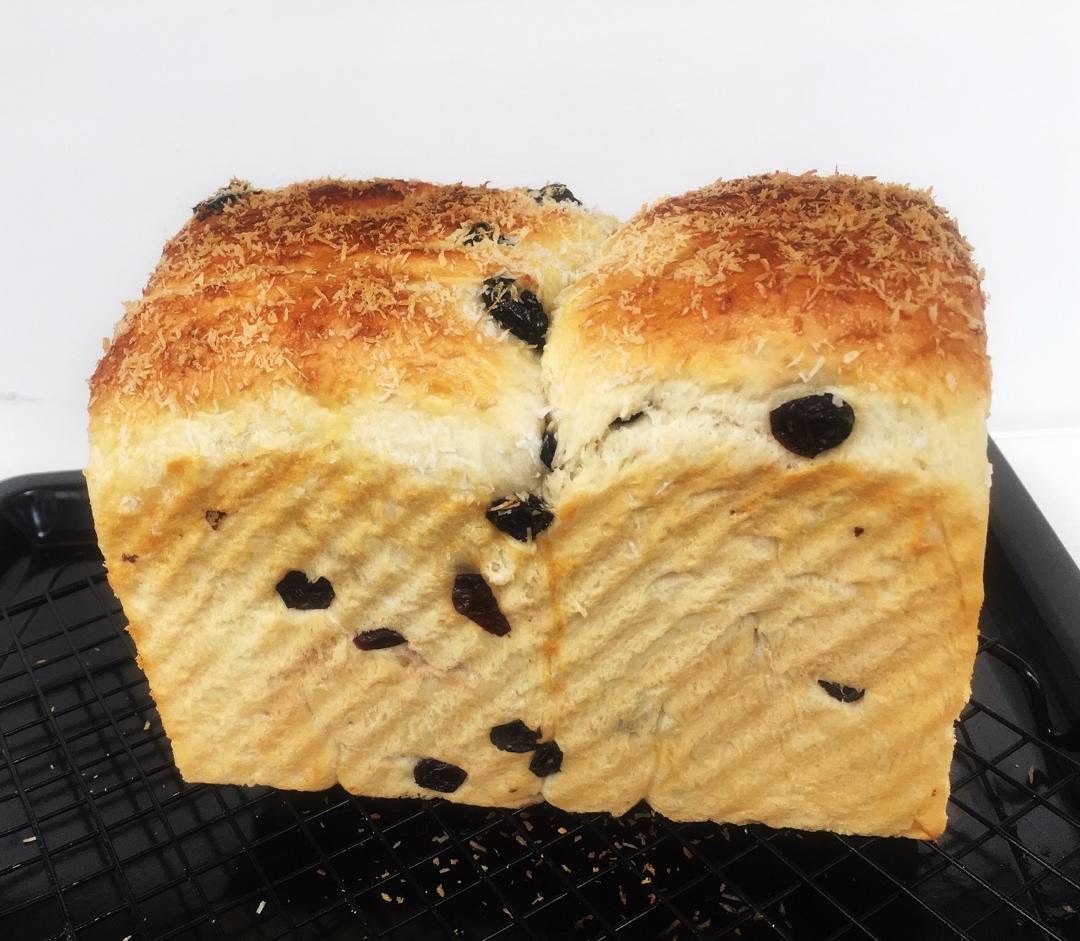 手撕蔓越莓炼乳吐司