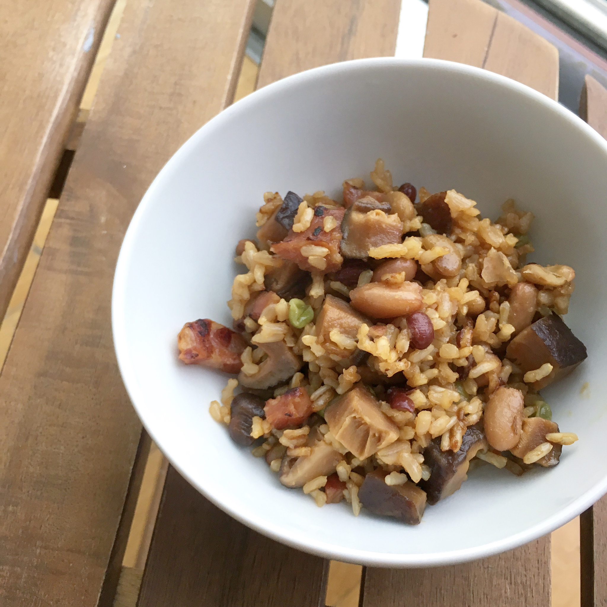 电饭锅香菇香肠饭(●´∀｀●)