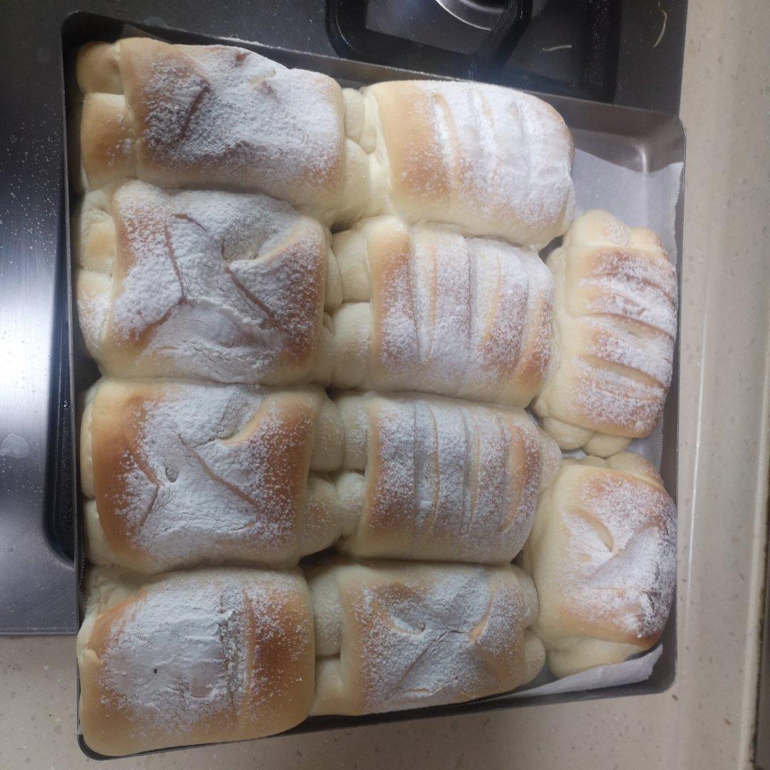 软到不知所措的牛奶卷