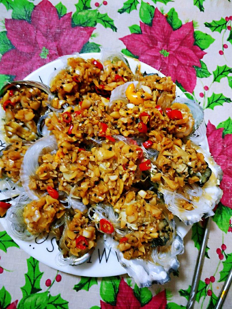 蒜蓉粉丝蒸鲍鱼