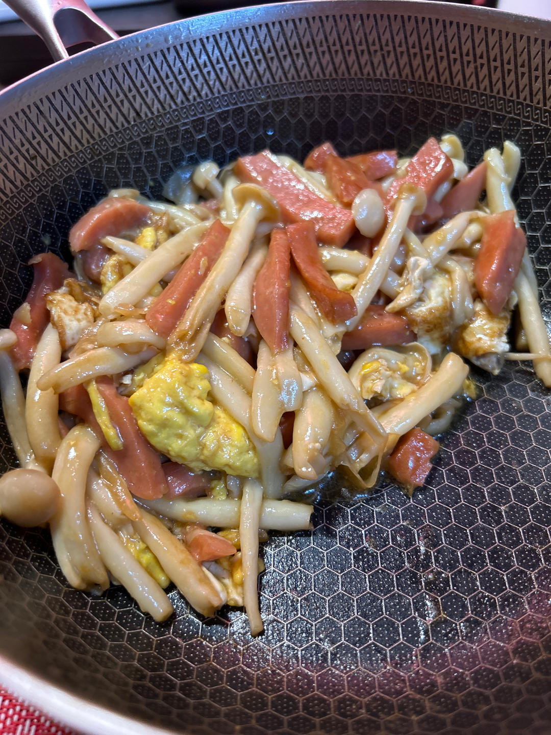 海鲜菇火腿炒蛋