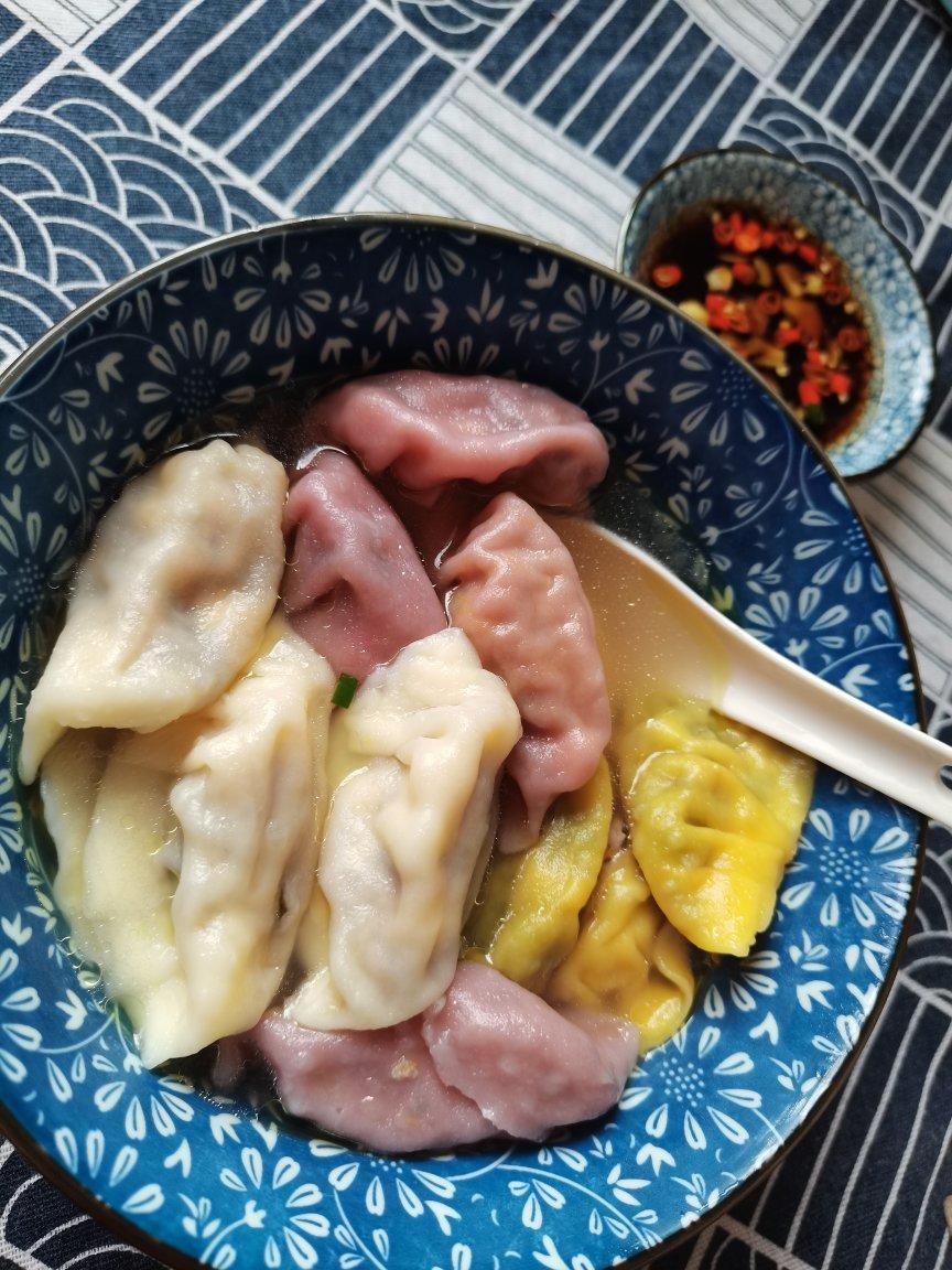 彩色饺子