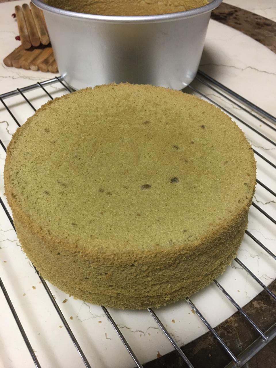 六寸抹茶戚风蛋糕