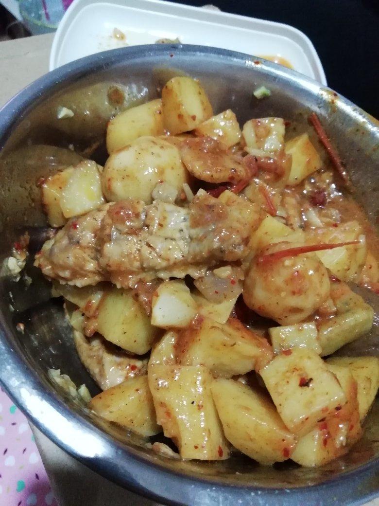 土豆香菇炖鸡腿