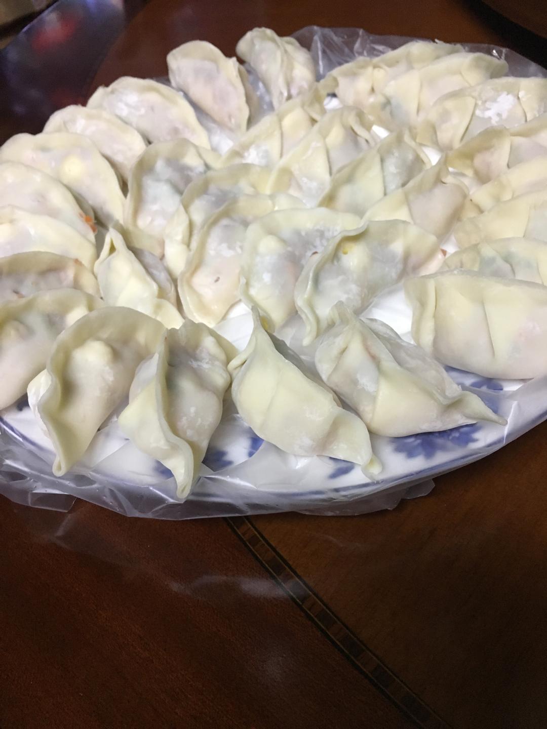 虾仁煎饺的做法 步骤6