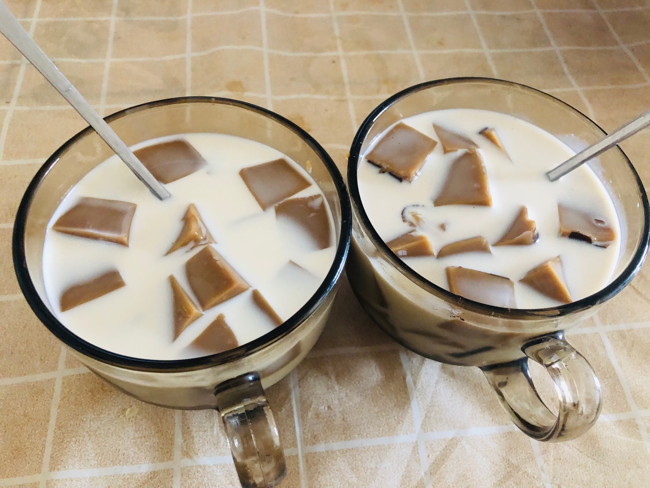 超简单版茶冻咖啡冻～万能吉利丁片 根本不用冷水泡软加热溶解版