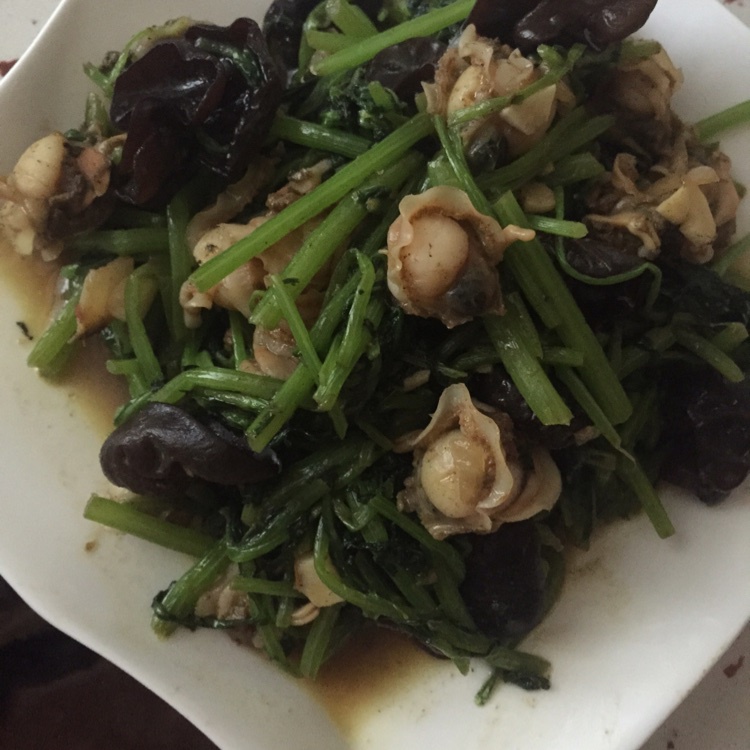 扇贝拌菠菜