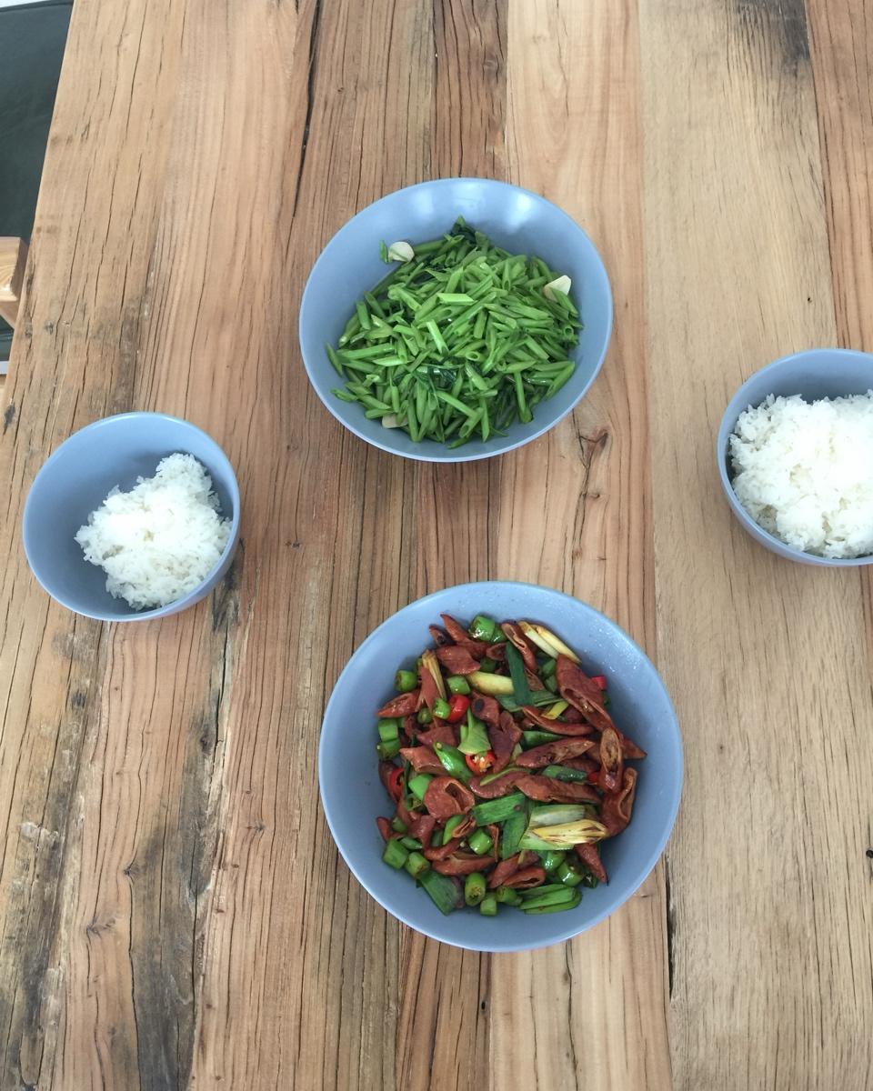 青蒜杭椒小炒肥肠【食材包操作说明】