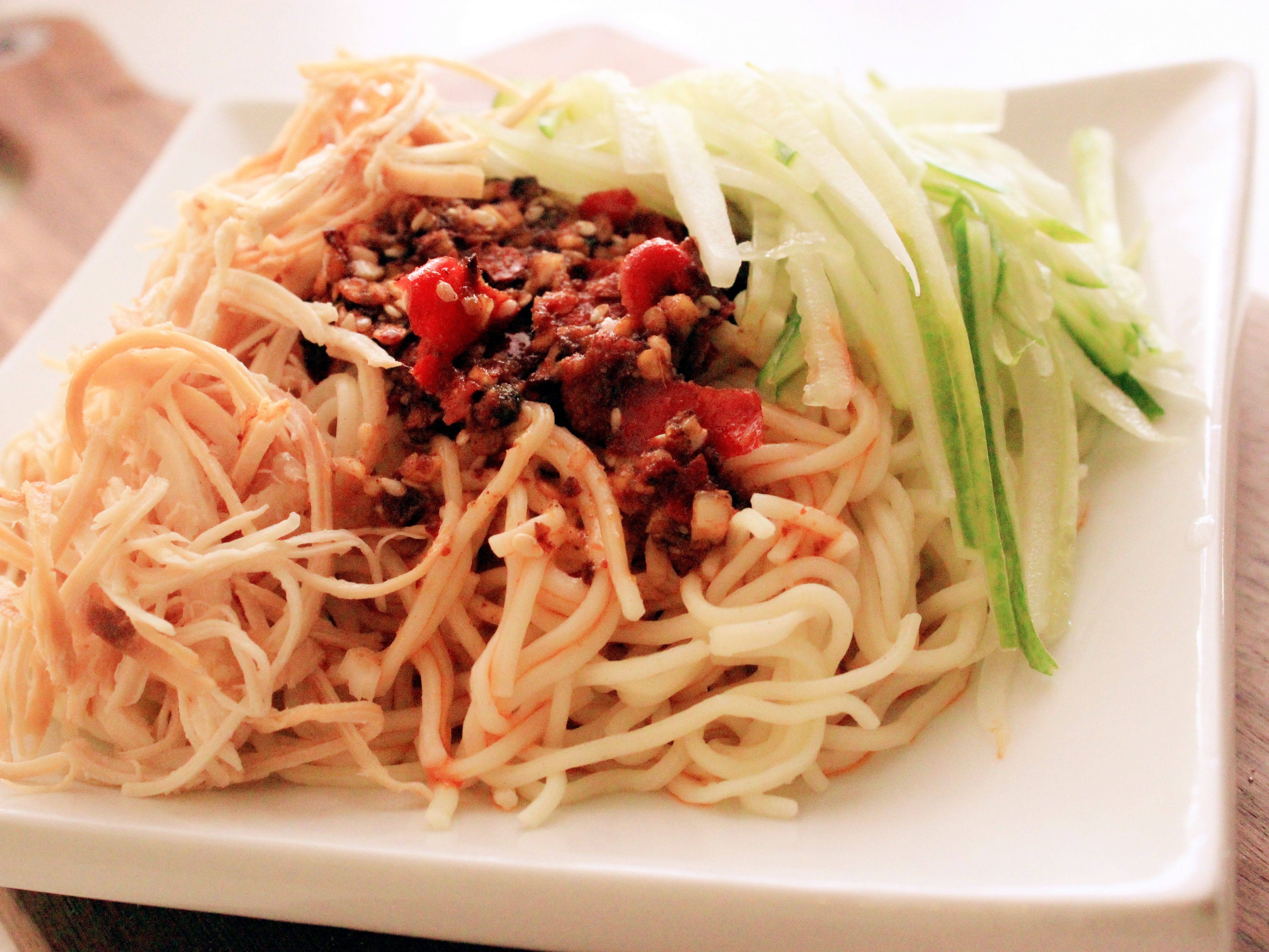 鸡丝凉面