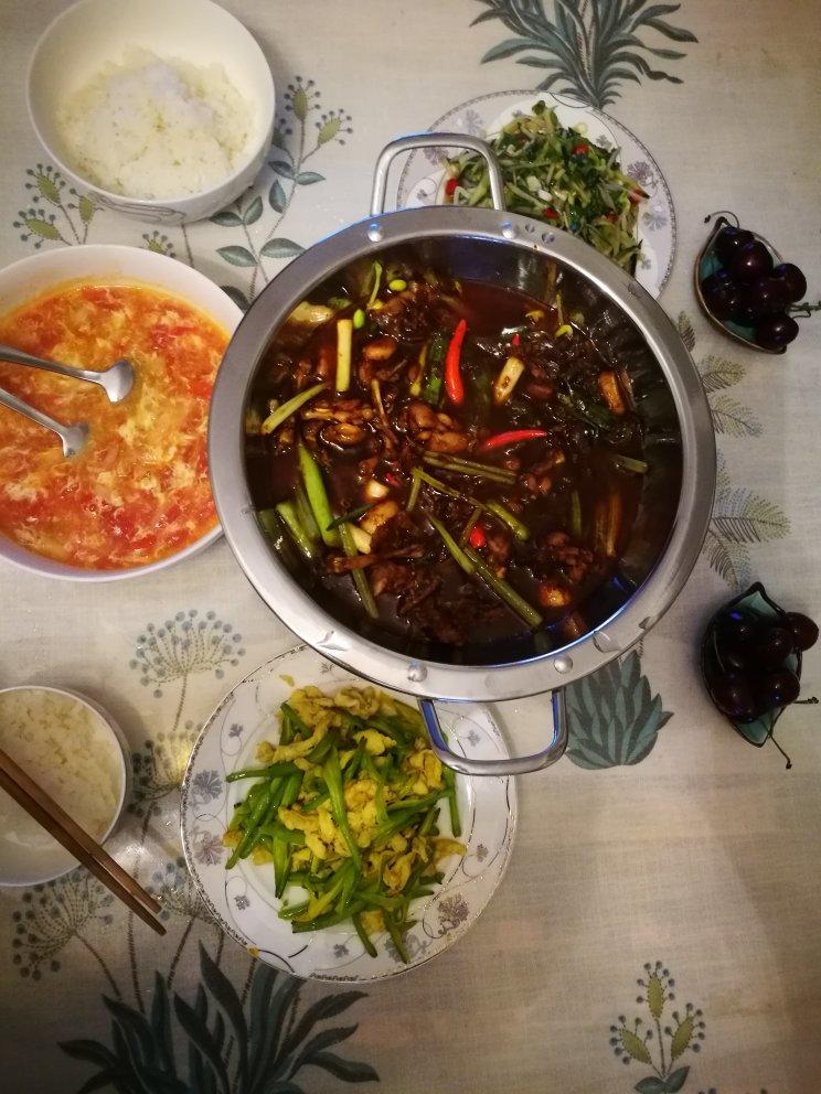 堂妈小厨——干锅牛蛙