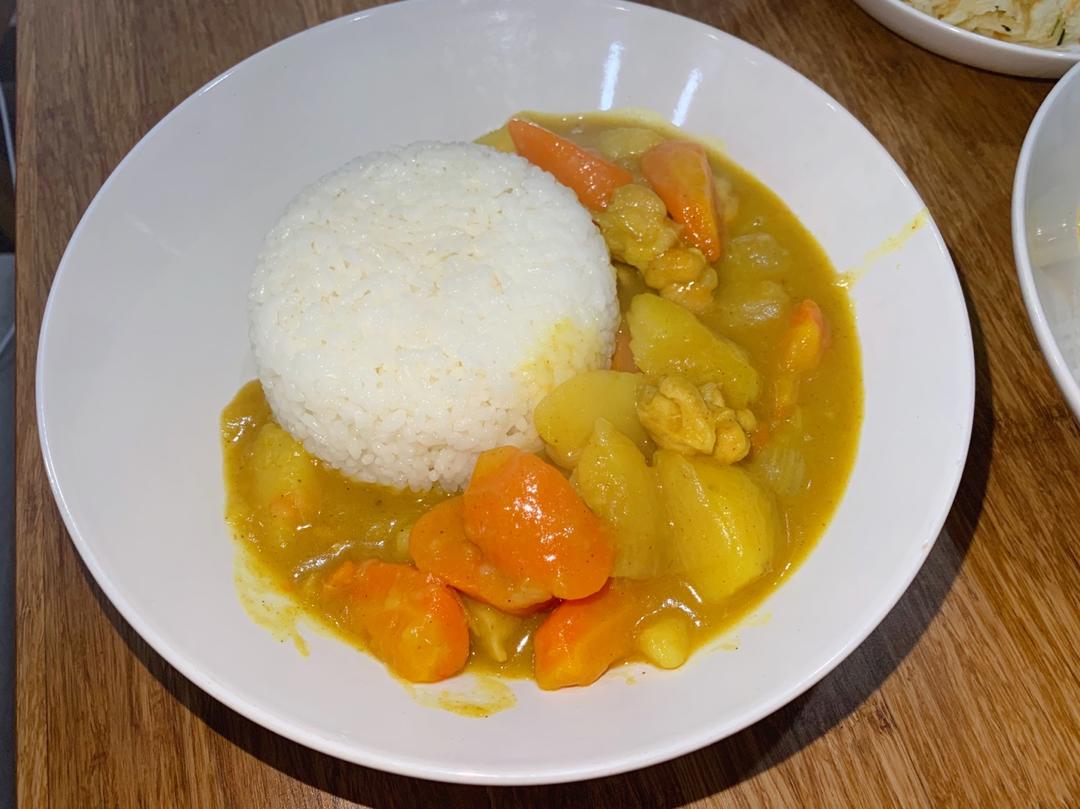 咖喱鸡肉饭