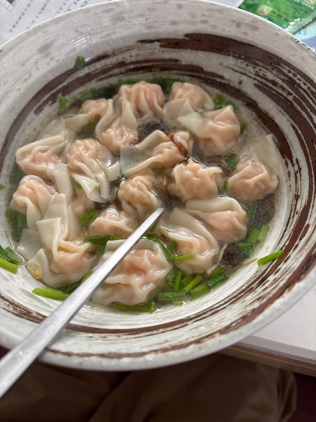 煮速冻馄饨(汤)