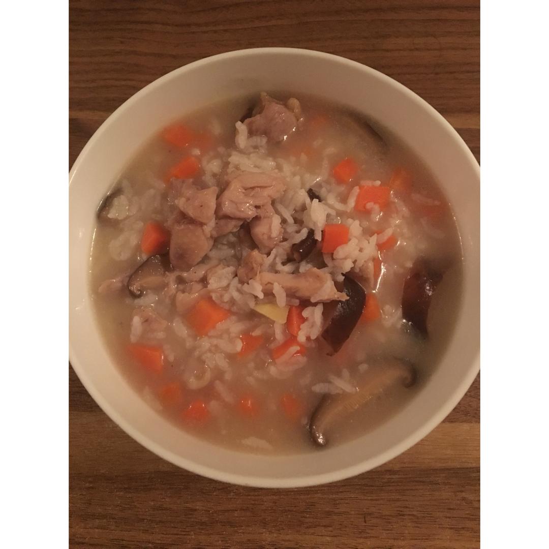 生滚香菇鸡肉粥