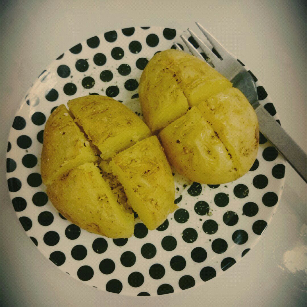 科达·布莱克的超快手烤土豆（微波炉/烤箱）