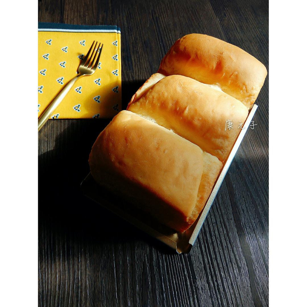鲜奶吐司