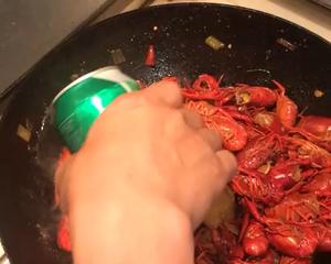 红烧小龙虾的做法 步骤7
