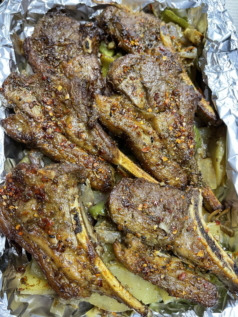 茶小tea做的外焦里嫩的快手烤羊排烤箱版