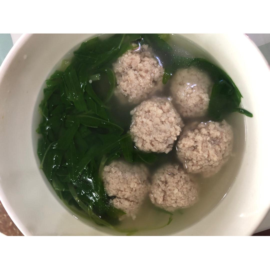 5分钟搞定的青菜肉丸汤