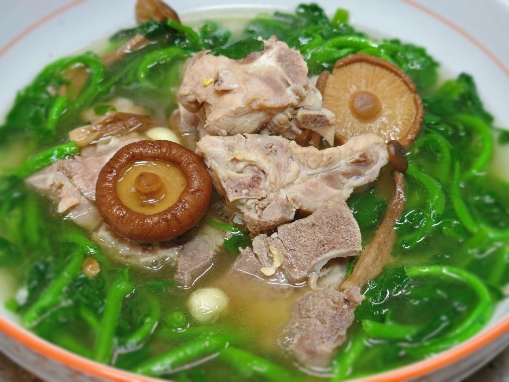 鲮鱼滑猪肝滚西洋菜