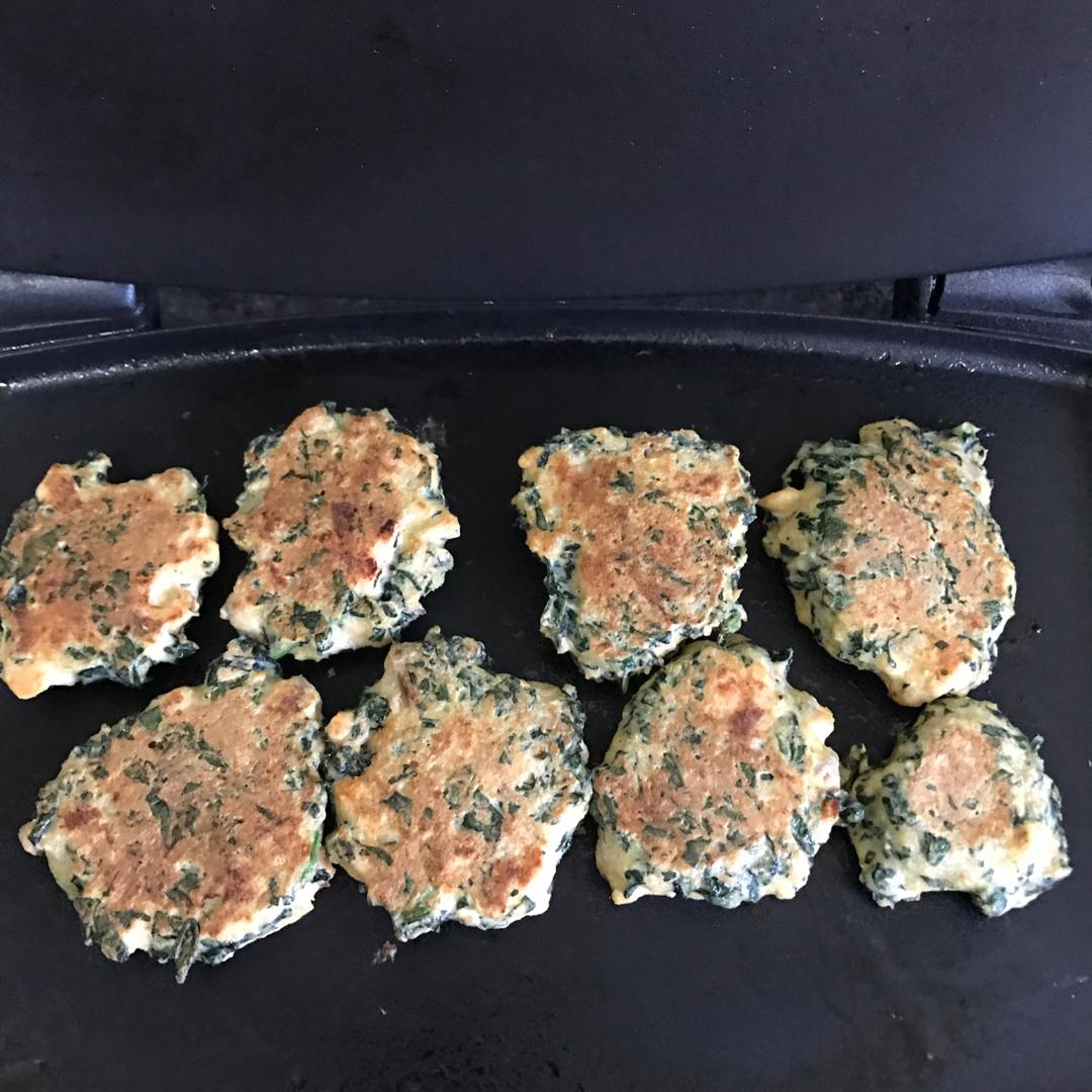 橙香三文鱼菠菜鸡蛋饼【宝宝营养早餐系列】