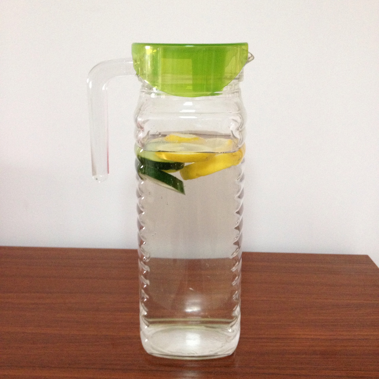 黄瓜柠檬水