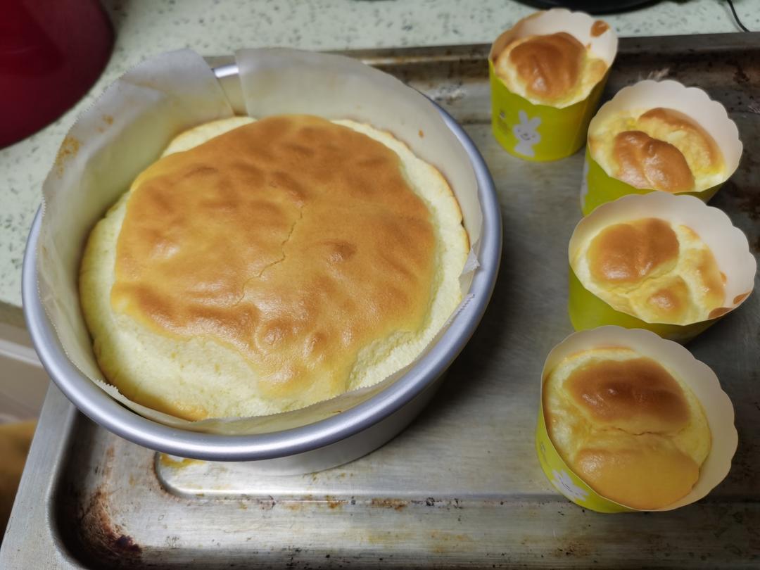 烤舒芙蕾🥞简单方便一次成功～口感绵密好吃😋