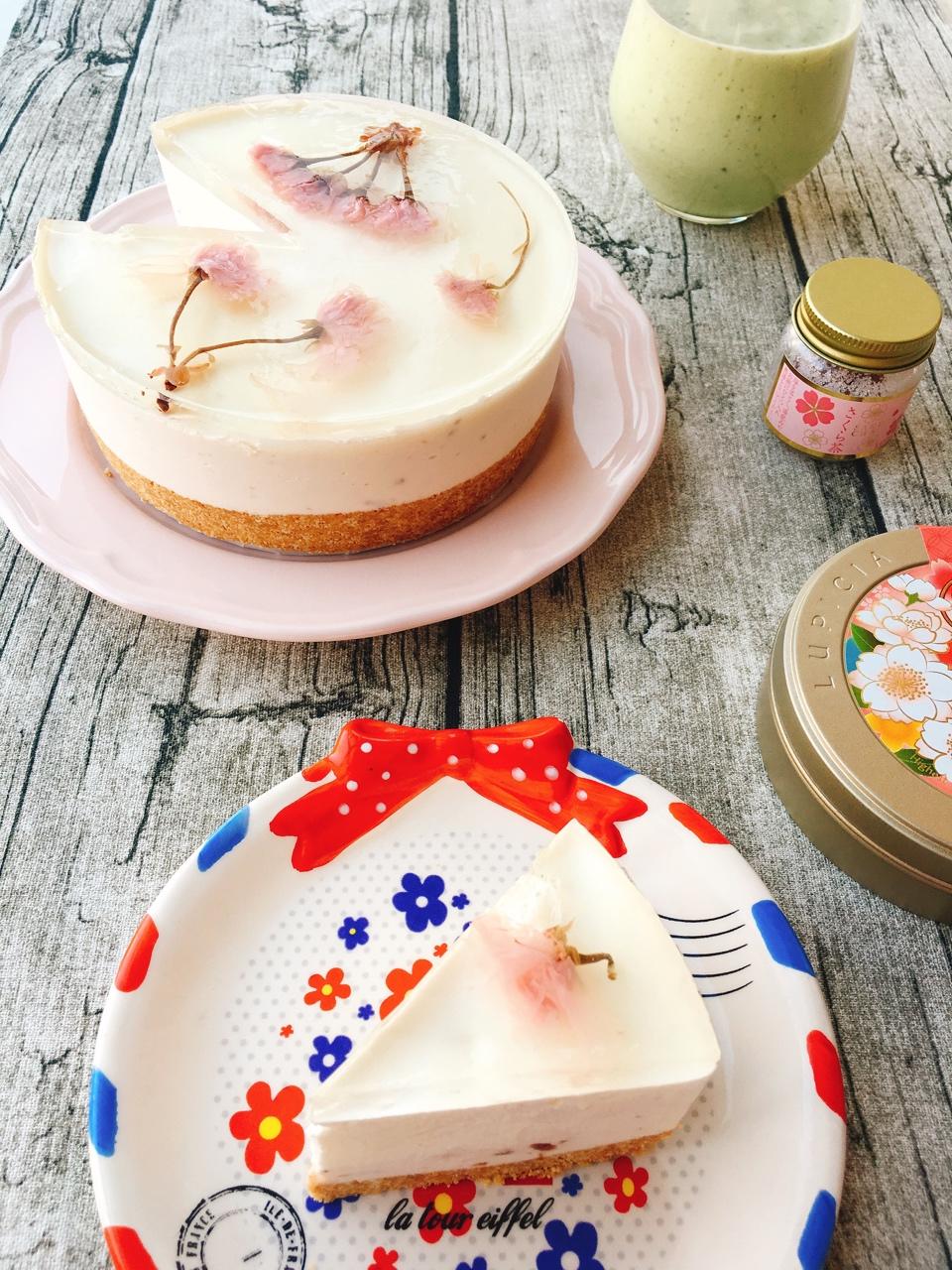 颜值爆表的樱花慕斯。（6寸圆模）