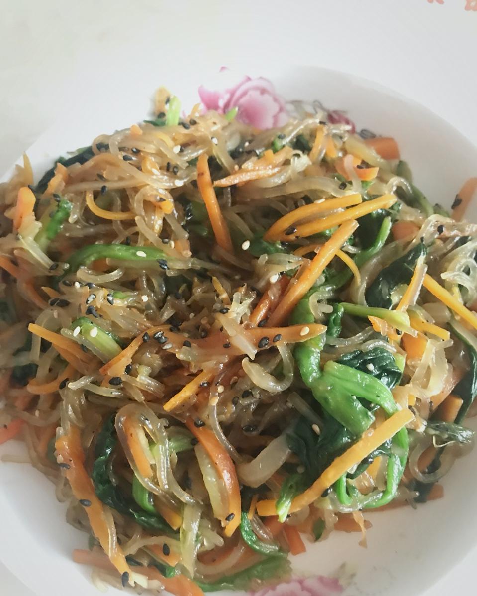 韩式粉丝炒杂菜 Korean Style Glass Noodles with Vegetables