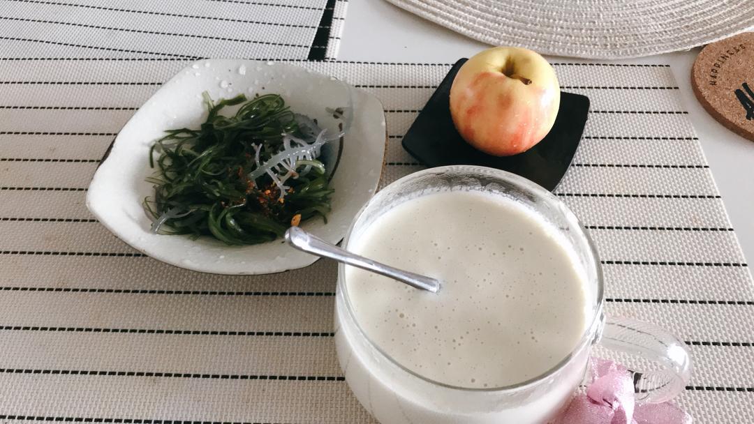 简单好喝鹰嘴豆花生杏仁露的做法