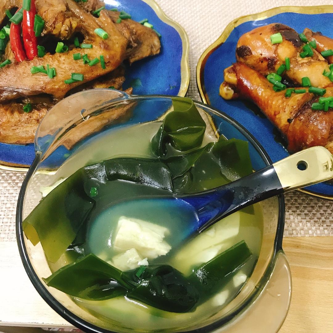 海带豆腐汤
