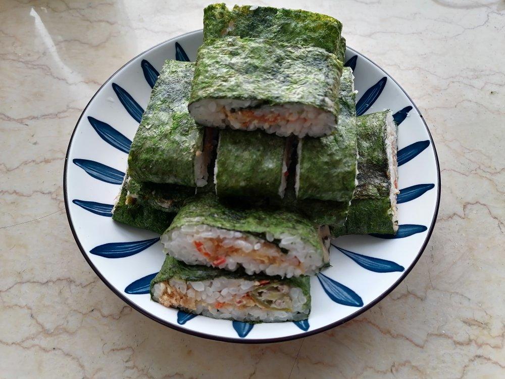 不用捏的饭团(おにぎらず)