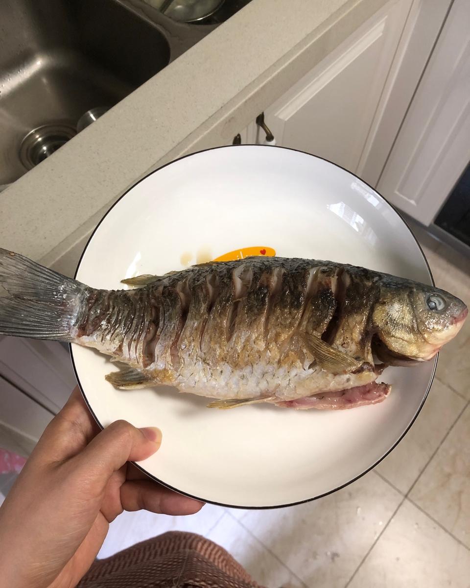 煎鱼不破皮技巧