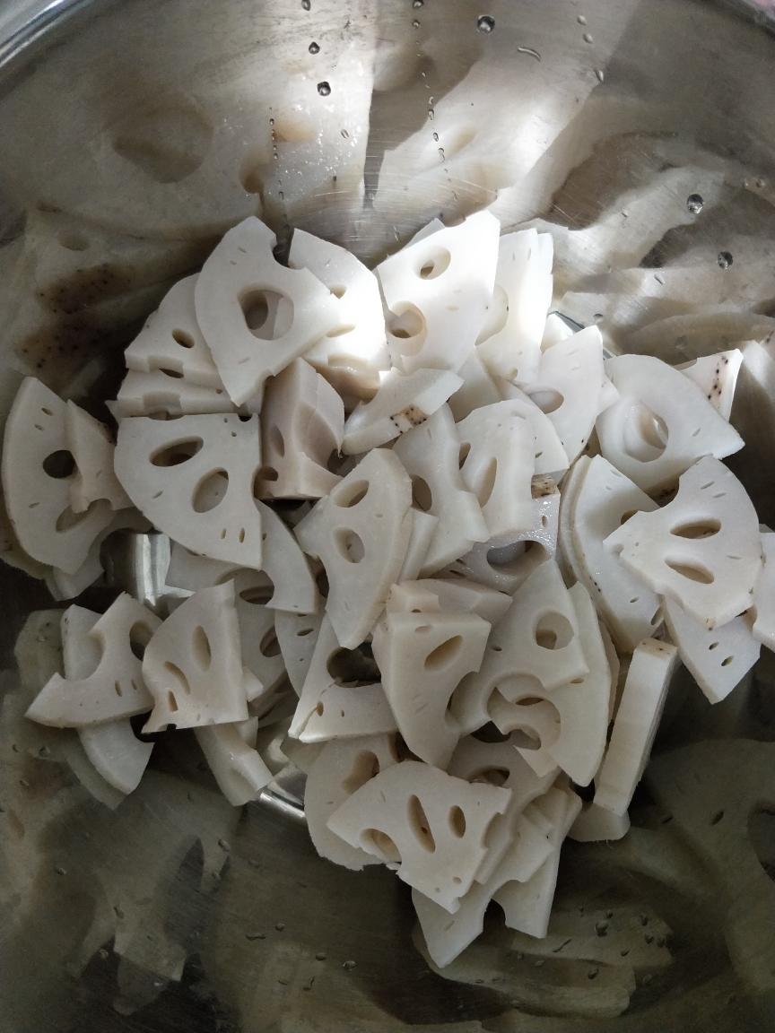 凉拌藕片的做法