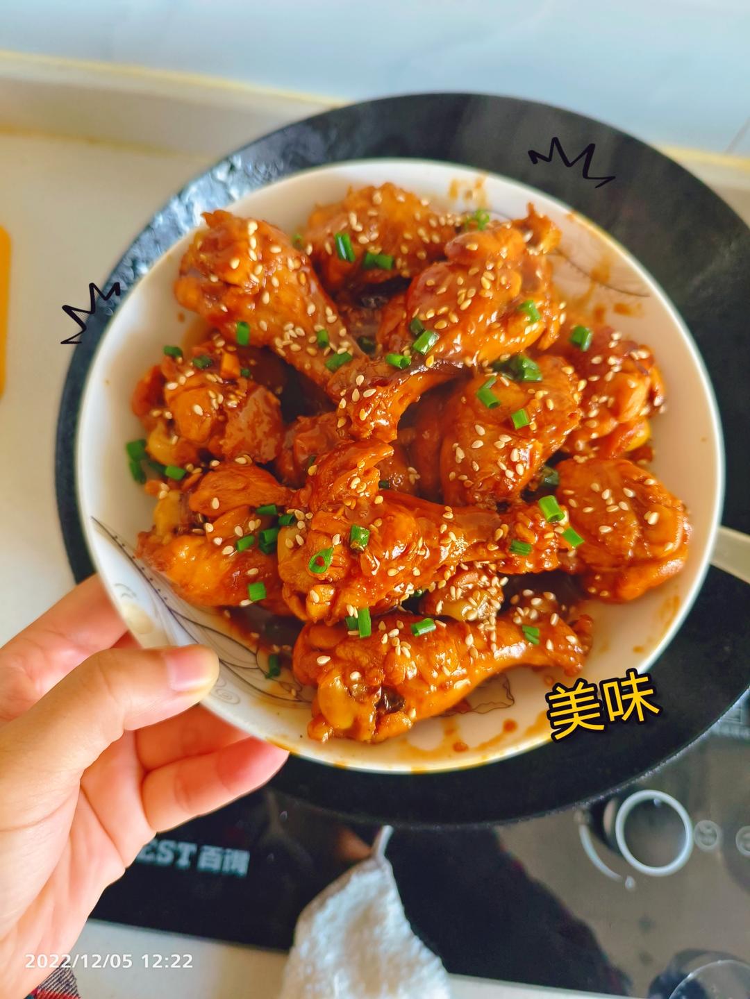 好吃到舔手指的「蒜香蜜汁鸡翅根」👍