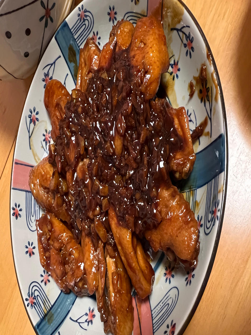 不要再可乐鸡翅了，求求你试试蒜香鸡翅吧，香味捅破天花板！