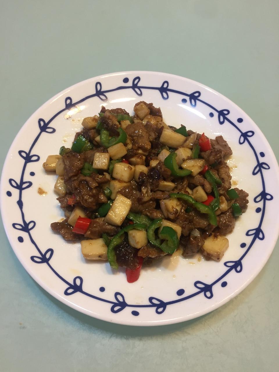 家常菜~杏鲍菇烧牛肉粒