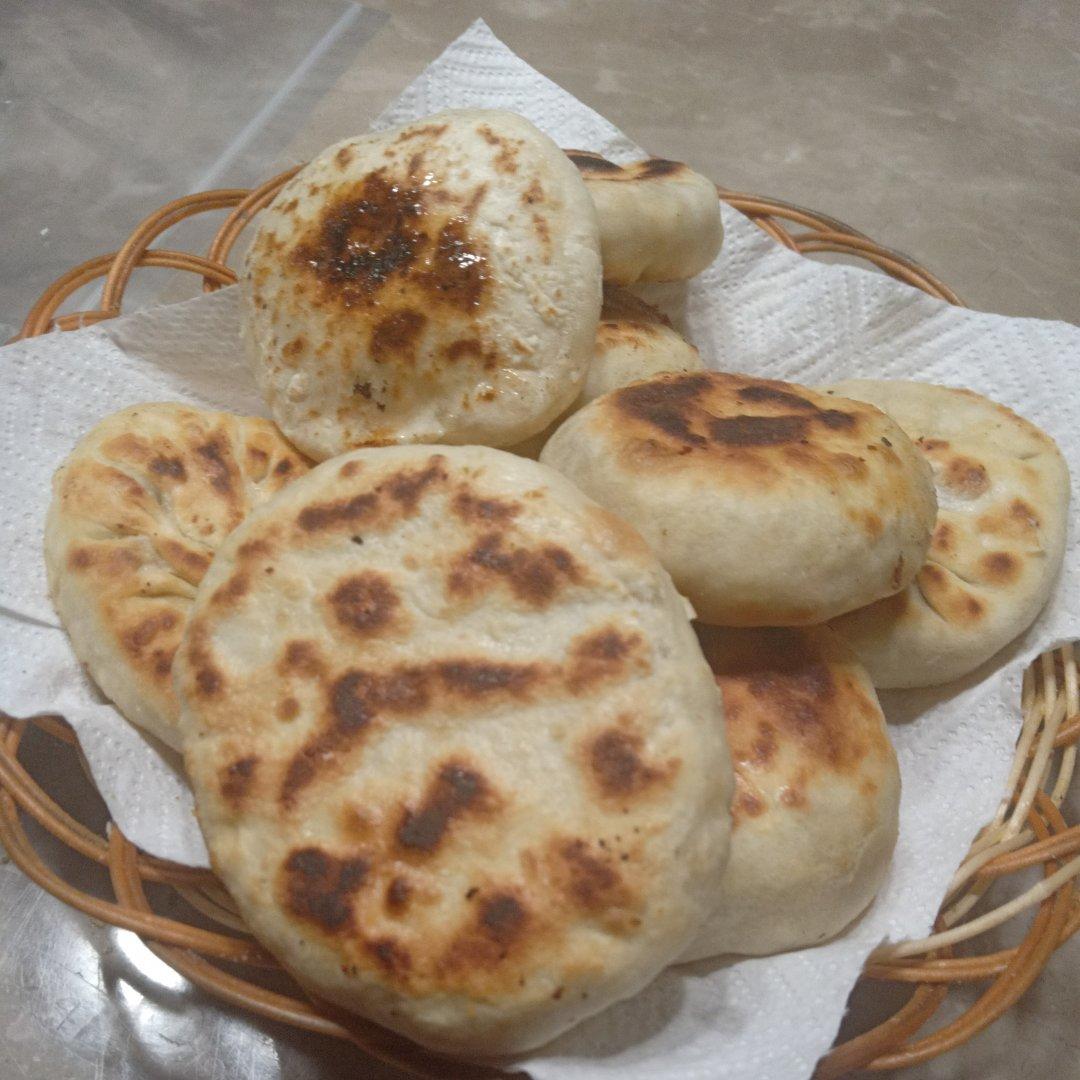 会连续吃八个的萝卜馅饼