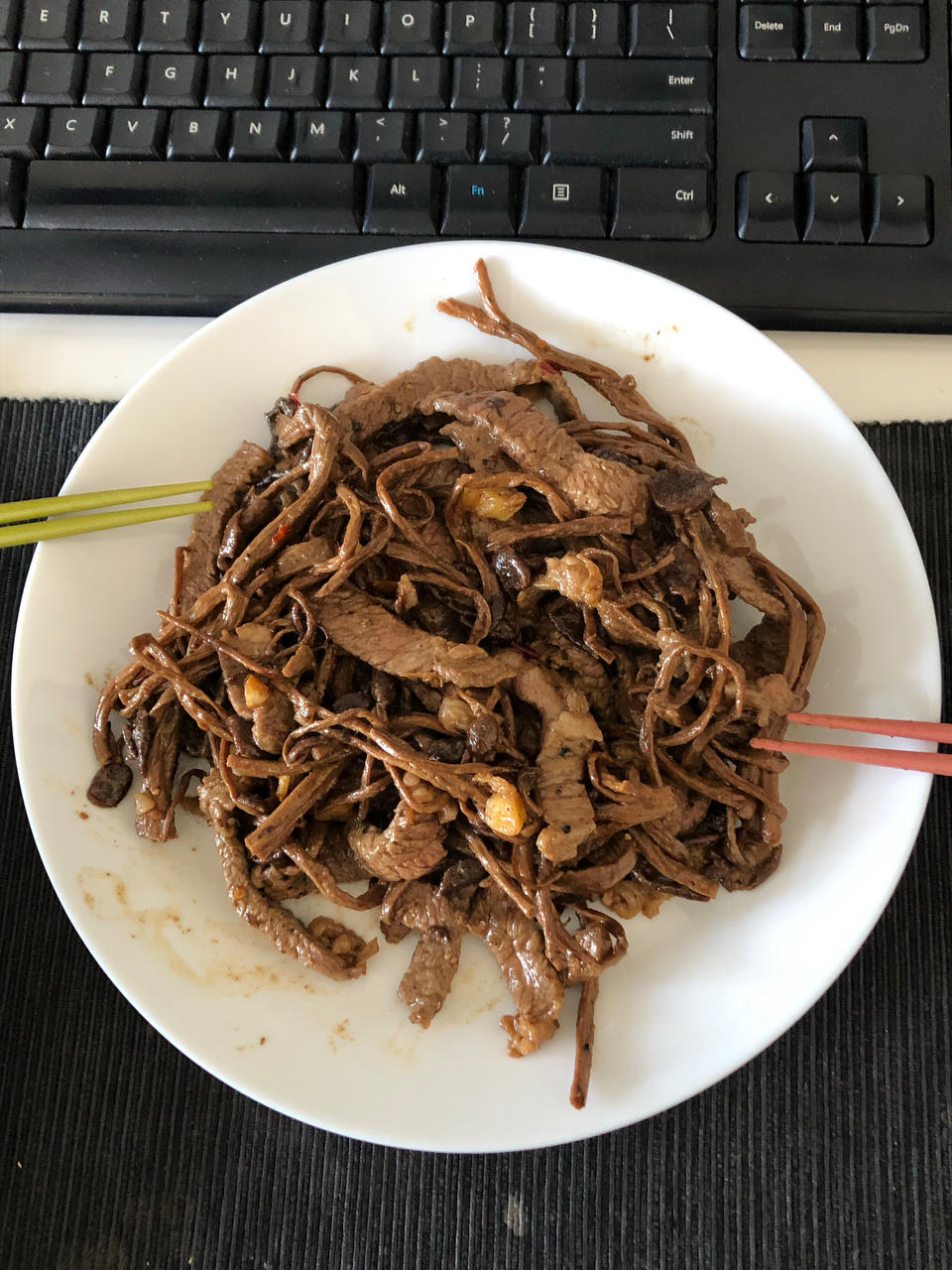 茶树菇炒牛肉