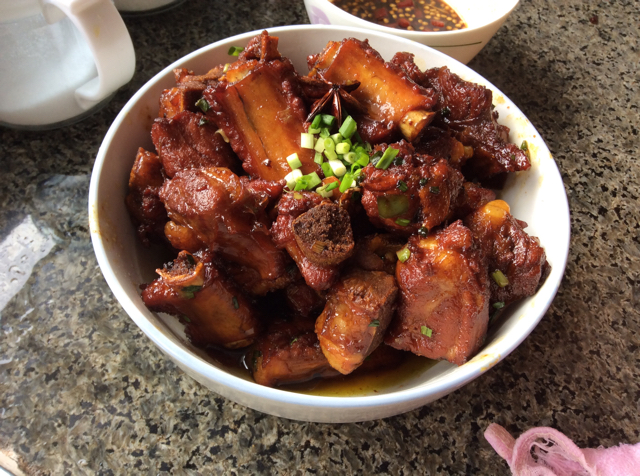 杨小姐杨小姐做的超级好吃的红烧小排
