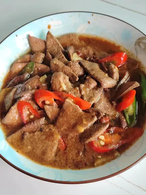 野性十足的湘西名菜【土匪猪肝】，吃它一定要备足米饭！