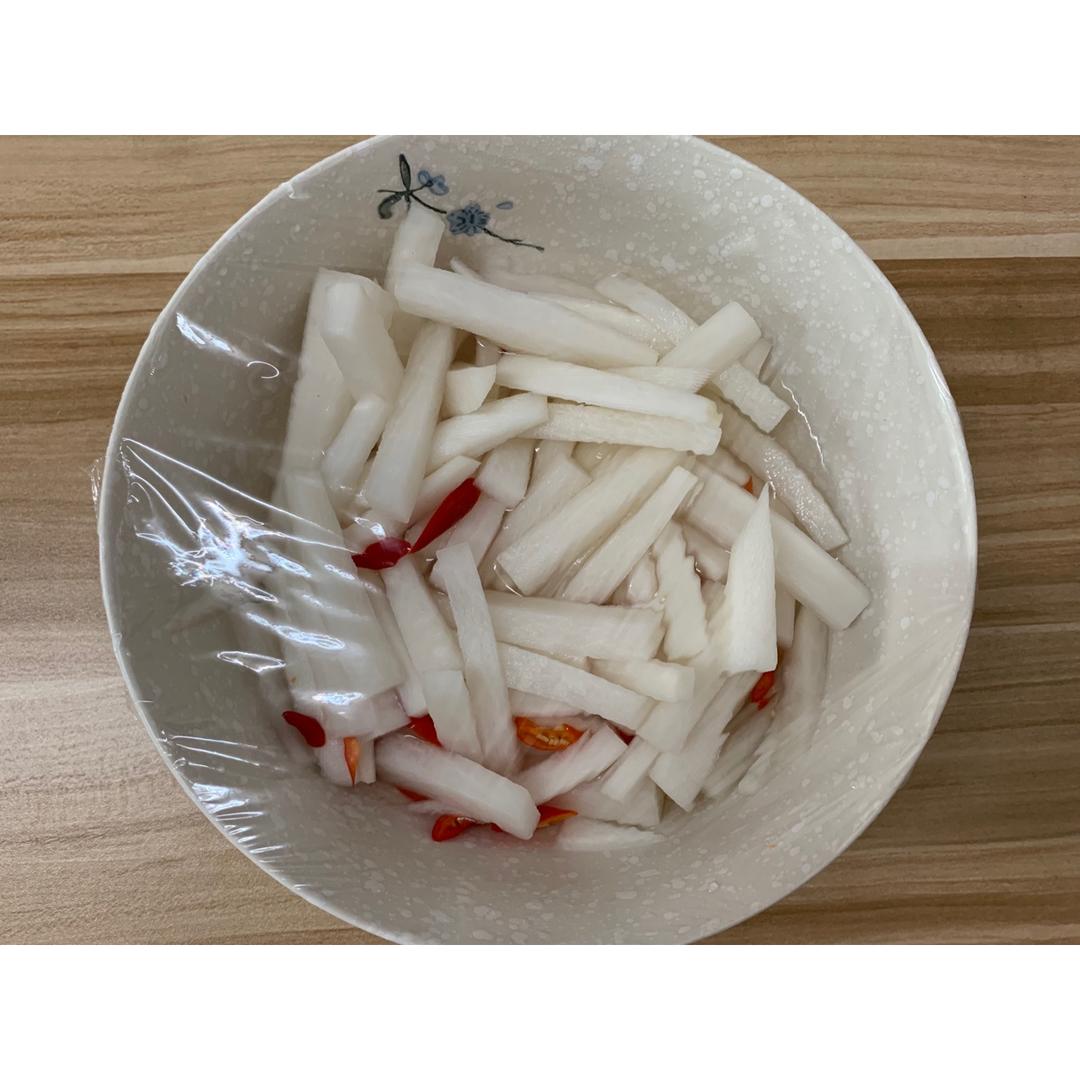 幸福就是和爱的人吃好多好多顿饭