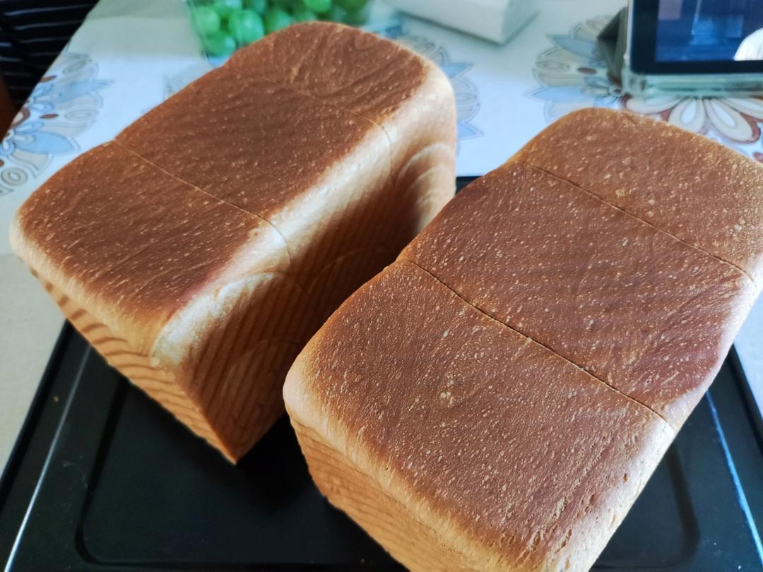 升级版奶香手撕吐司