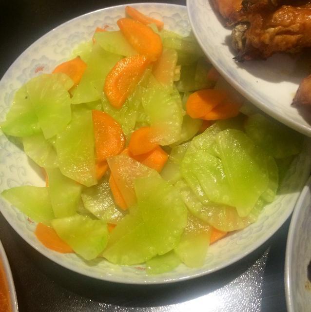 清炒莴笋的做法