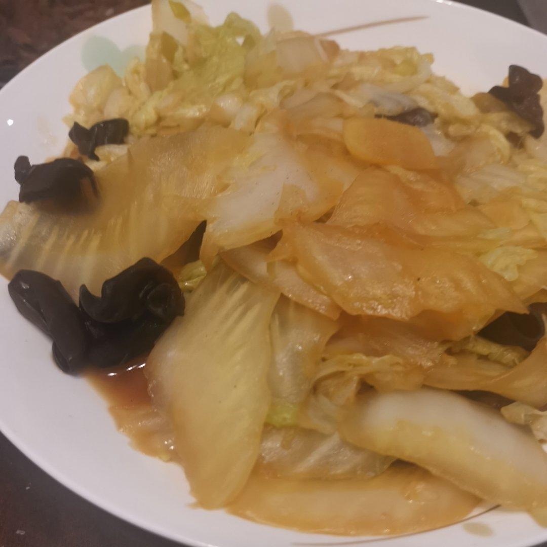 白菜片炒木耳