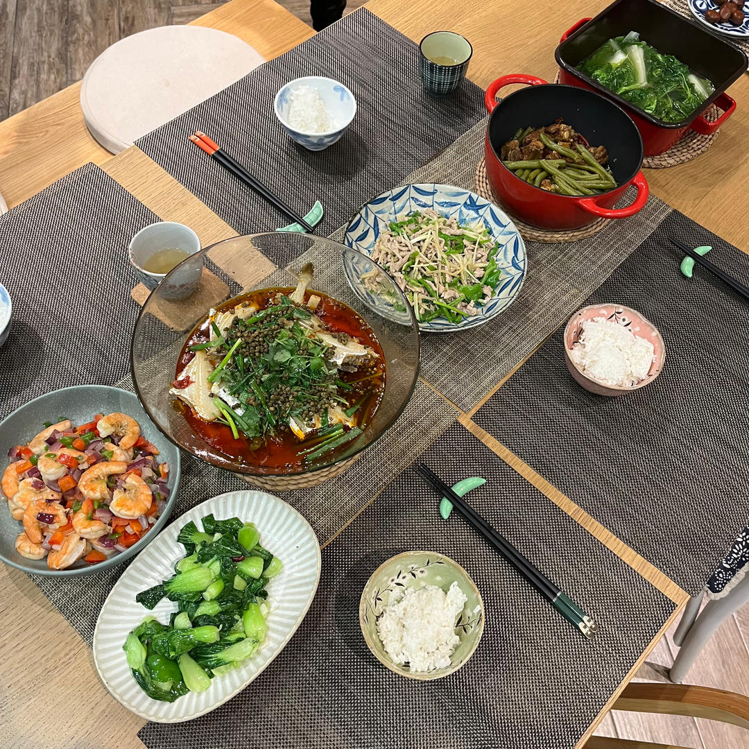 爱就是一起吃很多顿饭